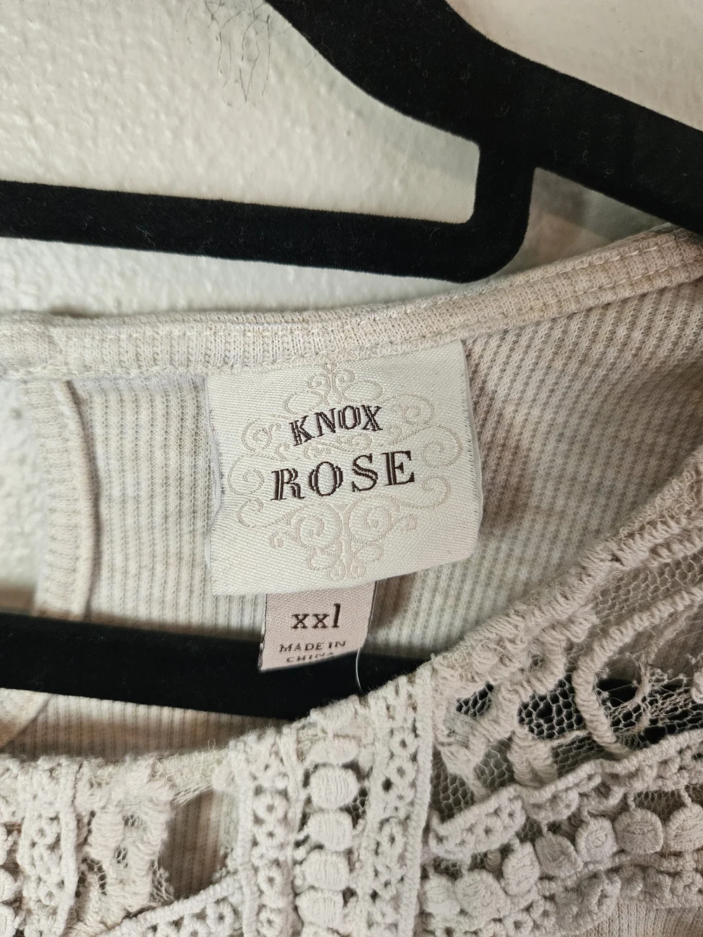 Knox Rose Cream Lace-Trim Sleeveless Tank - Picture 3 of 4